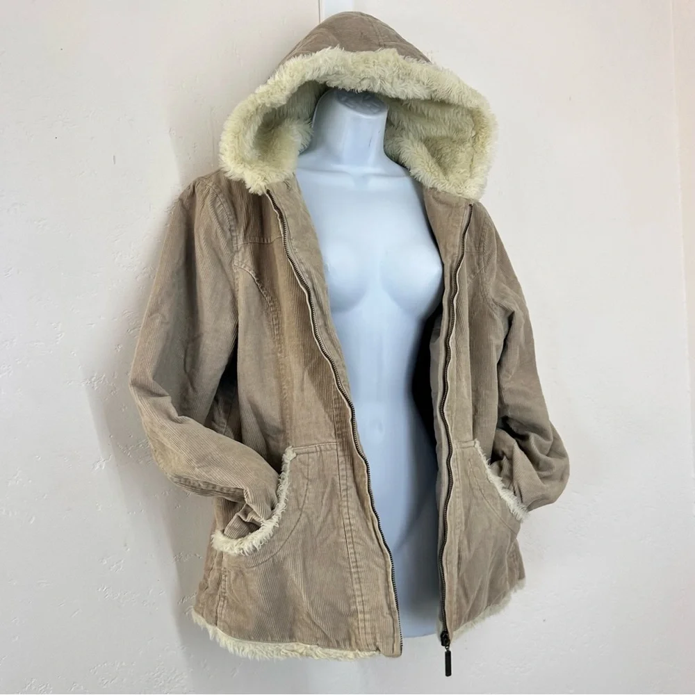 Deb Vintage 90s Y2K Tan Corduroy Jacket with Cream Faux Fur Trim L/XL